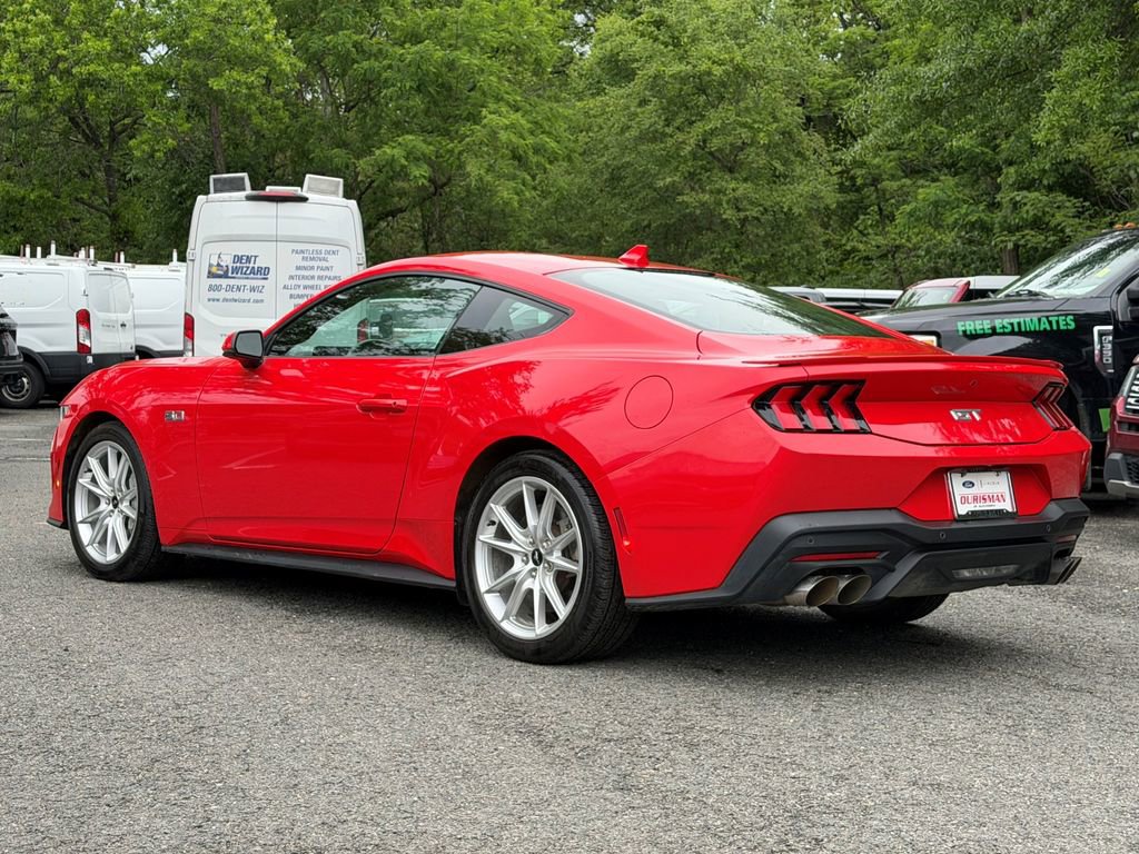 Used 2025 Ford Mustang GT Premium RWD image 5