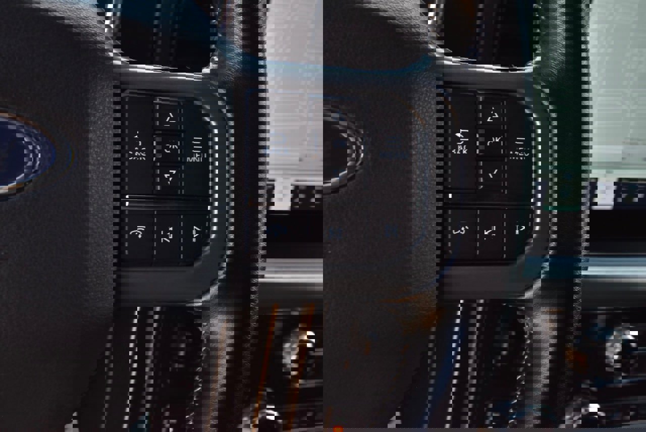 Certified 2022 Ford F150 Lariat w/ Equipment Group 502A High image 24