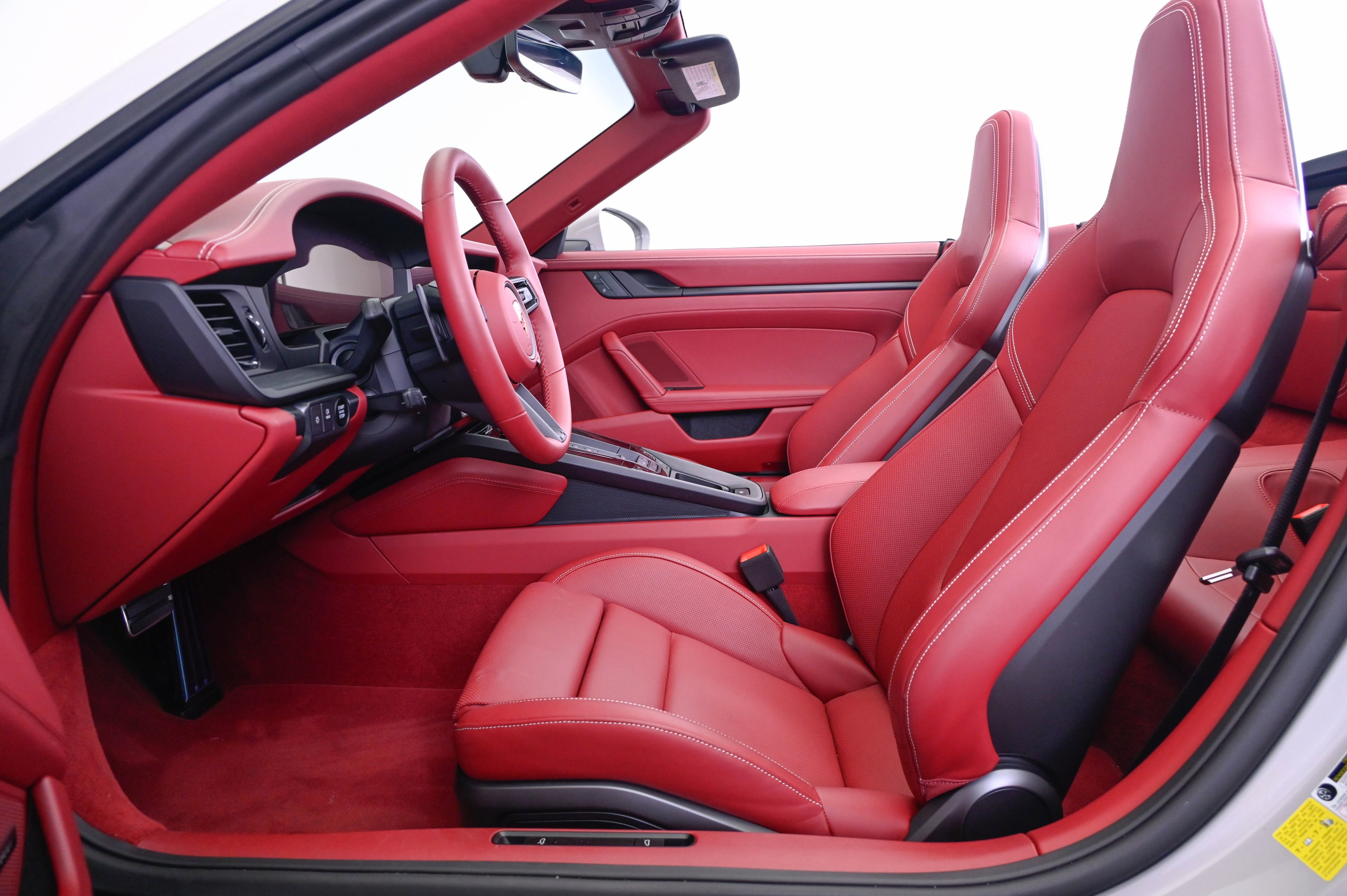 Used 2026 Porsche 911 Carrera GTS image 28