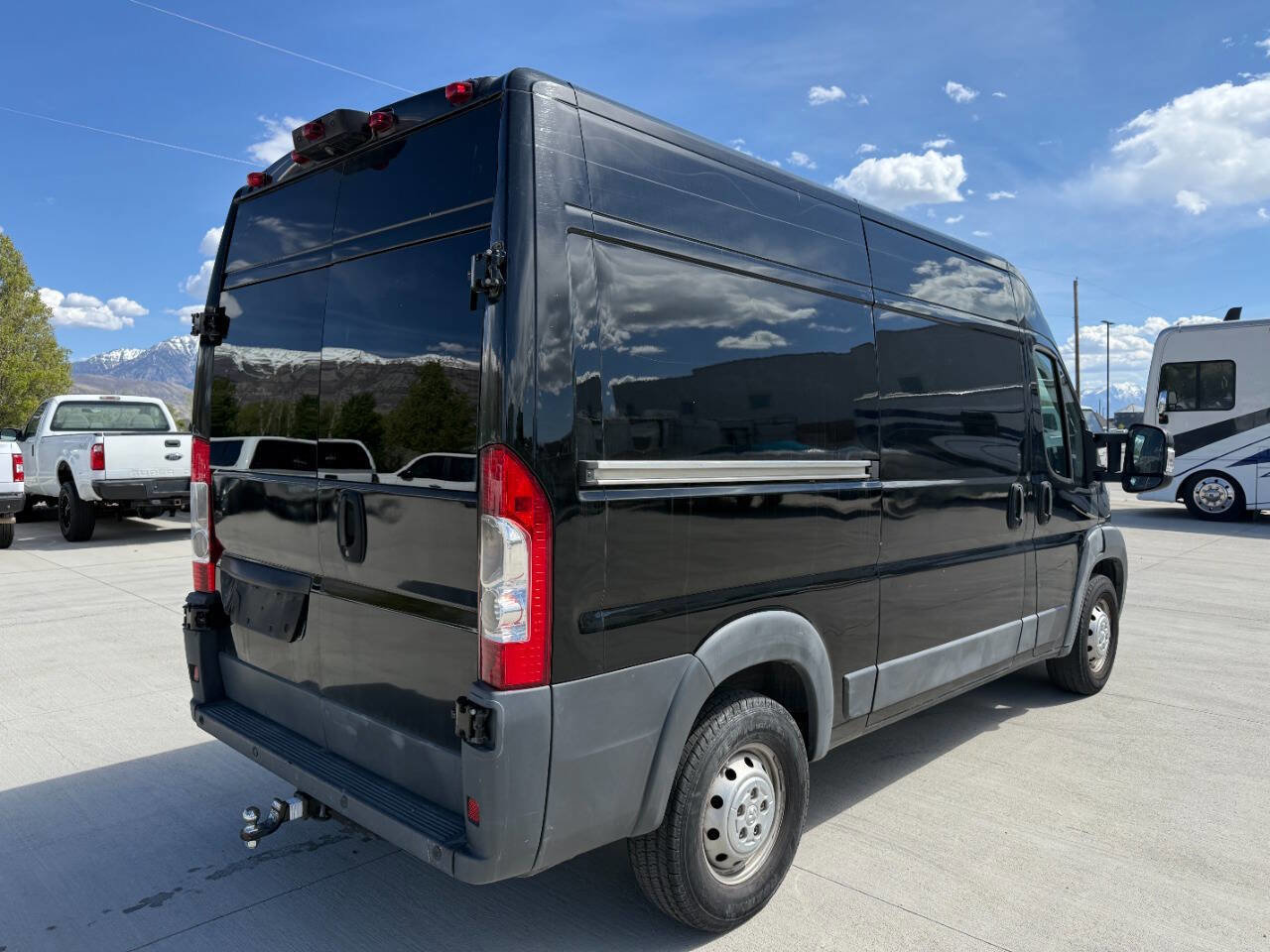 Used 2015 RAM ProMaster 2500 w/ Cargo Convenience Group FWD image 4