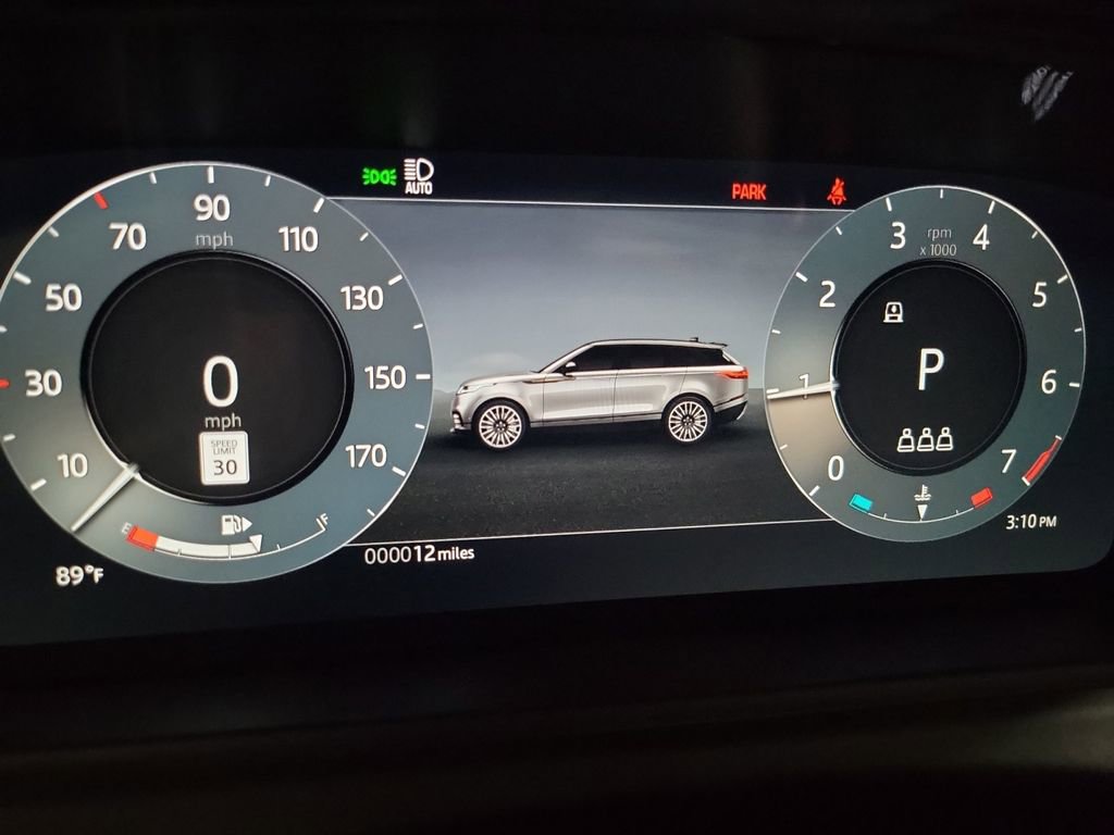 New 2026 Land Rover Range Rover Velar Dynamic SE image 17