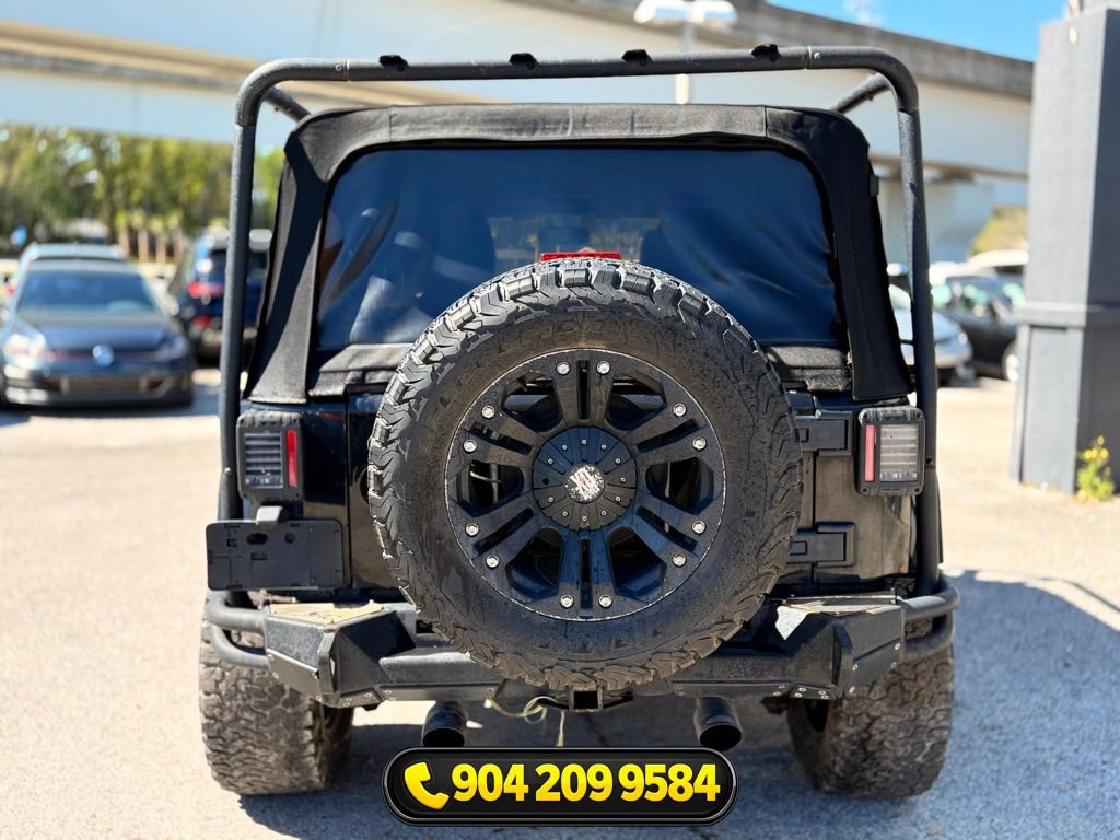Used 2015 Jeep Wrangler Unlimited Sahara AWD/4WD image 6