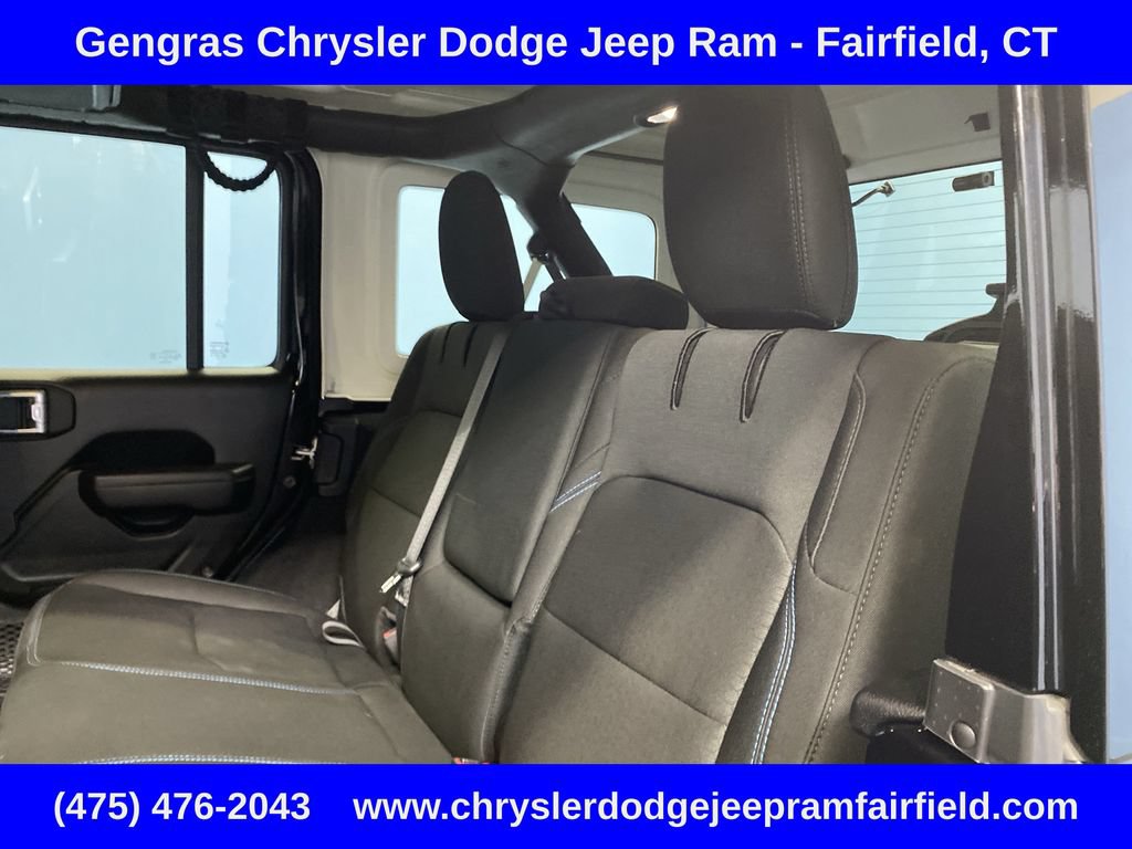 Used 2022 Jeep Wrangler Unlimited Rubicon 4xe w/ Cold Weather Group AWD/4WD image 25