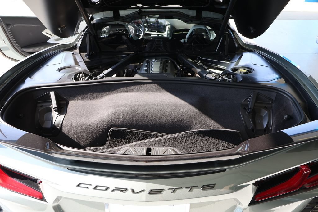 Used 2023 Chevrolet Corvette Stingray Preferred Cpe w/ Z51 Performance Package RWD image 17