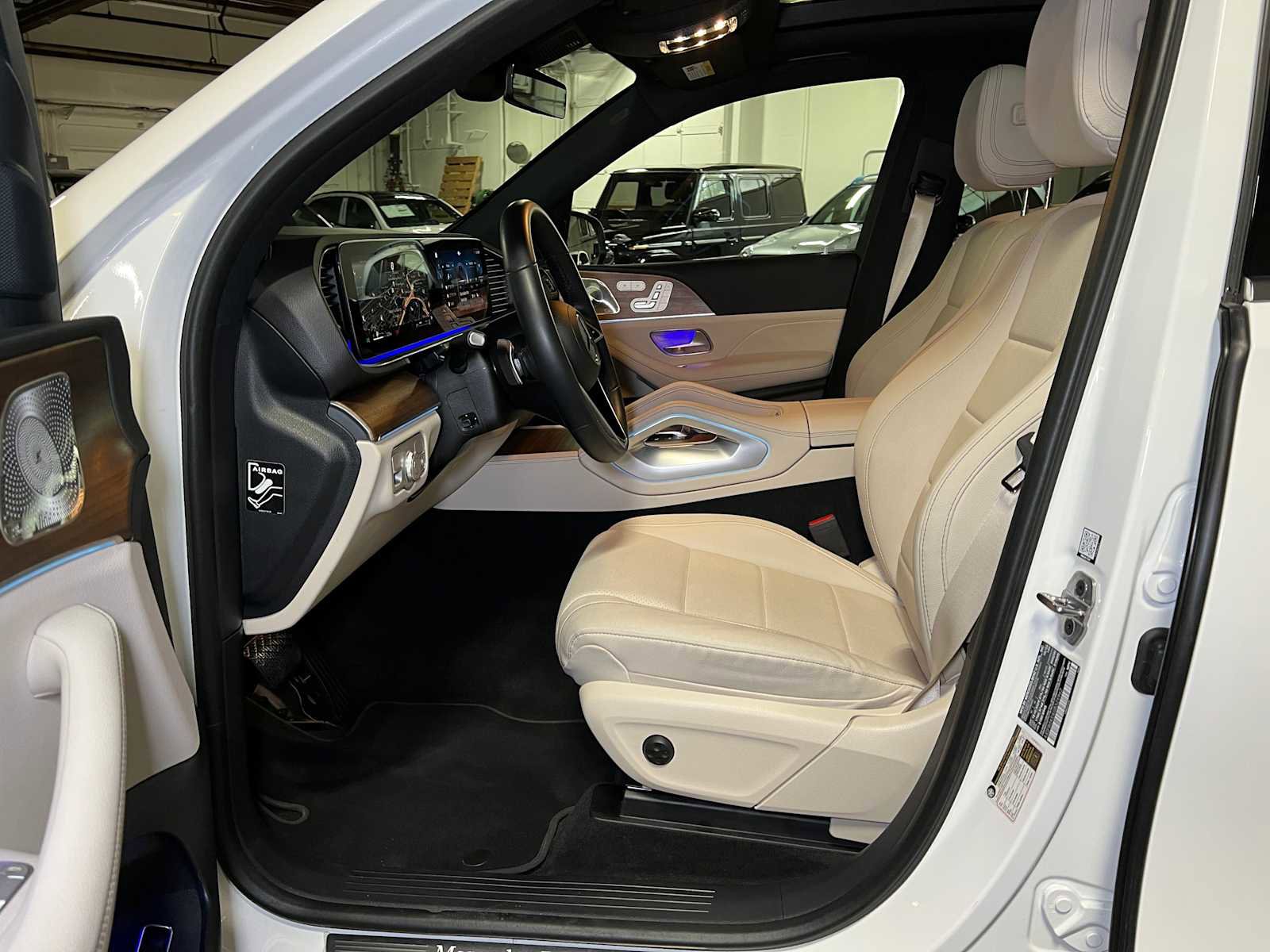 Used 2025 Mercedes-Benz GLE 450 4MATIC image 24