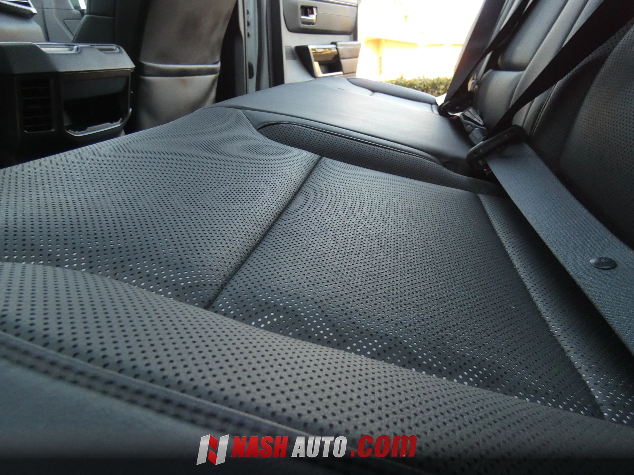 Used 2024 Toyota Tundra Limited AWD/4WD image 58