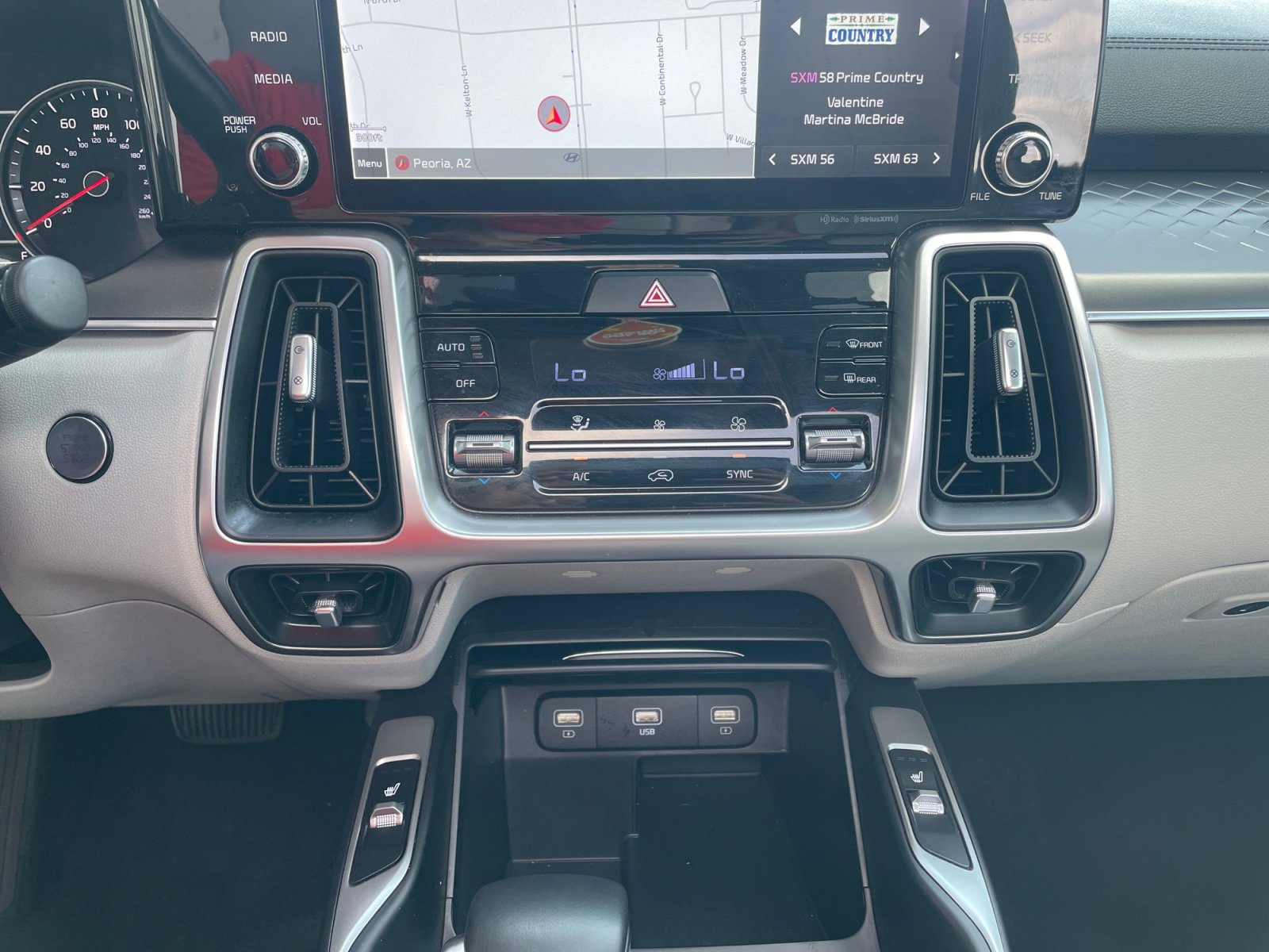 Used 2022 Kia Sorento S w/ Panoramic Sunroof Package image 11