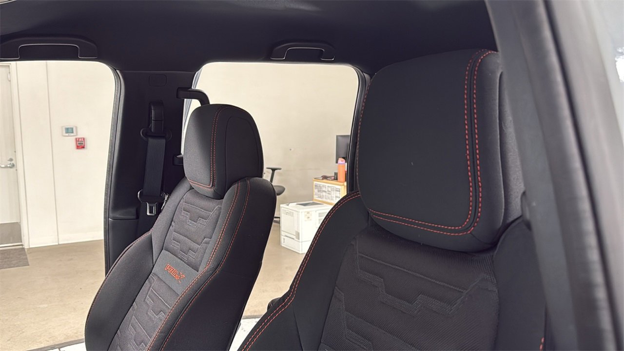 Used 2023 Nissan Frontier Pro-X w/ Pro Convenience Package image 13