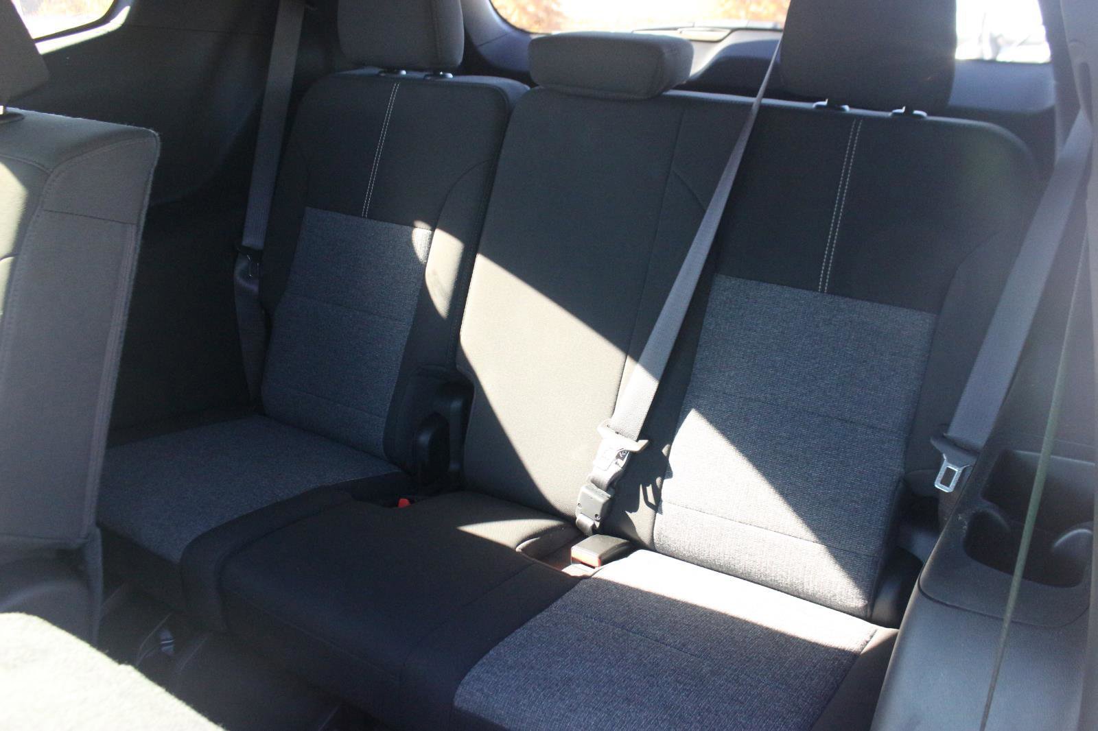 New 2025 GMC Acadia Elevation image 13