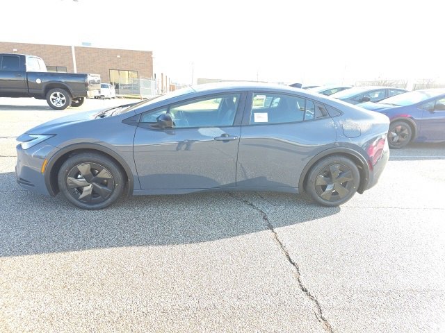 New 2026 Toyota Prius LE image 4