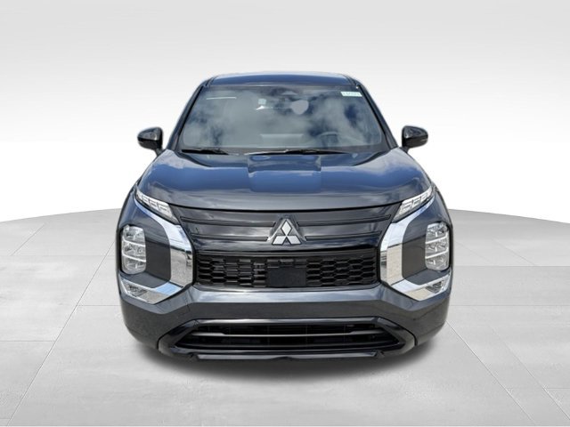 New 2026 Mitsubishi Outlander LE FWD image 8