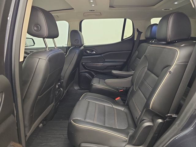 Used 2022 GMC Acadia Denali w/ Denali Ultimate Package AWD/4WD image 18