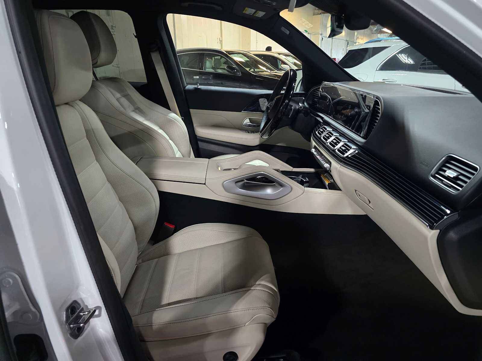 New 2026 Mercedes-Benz GLE 580 4MATIC image 10