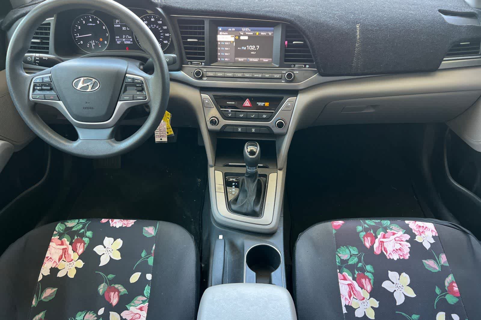 Used 2017 Hyundai Elantra SE FWD image 4