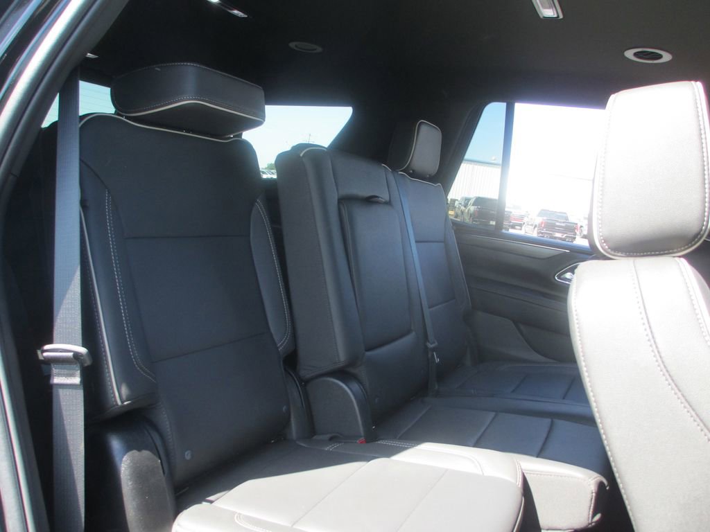 Used 2023 GMC Yukon SLT w/ Max Trailering Package AWD/4WD image 25