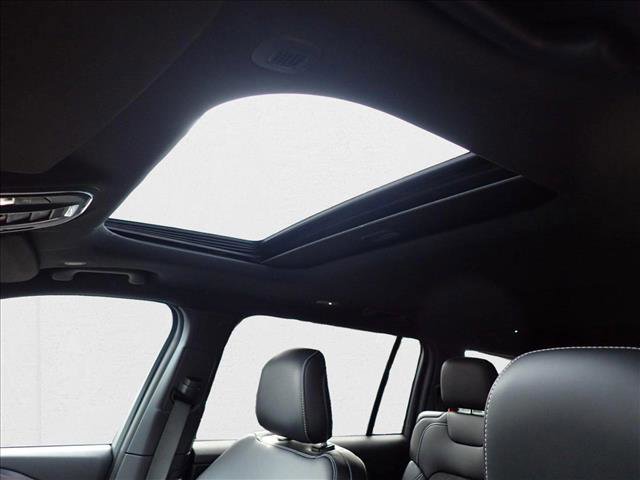 New 2025 Jeep Grand Cherokee L Altitude image 14