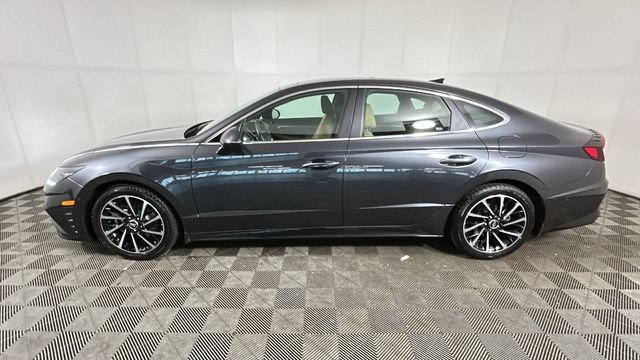 Used 2021 Hyundai Sonata Limited w/ Winter Weather Package FWD image 5