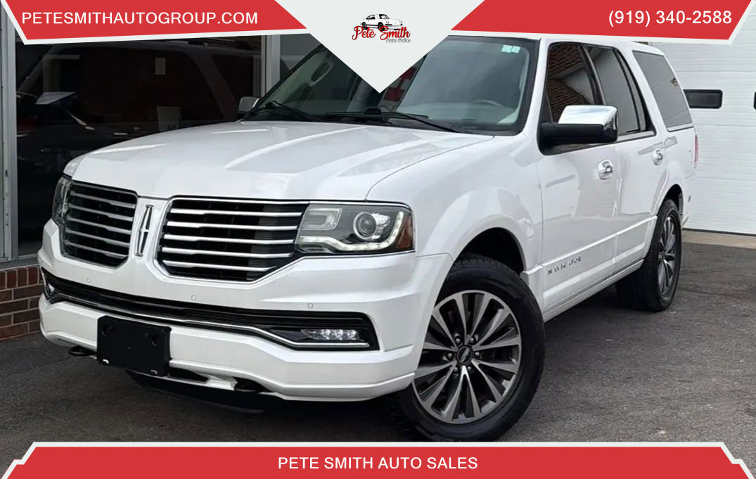 Used 2016 Lincoln Navigator Select image 1