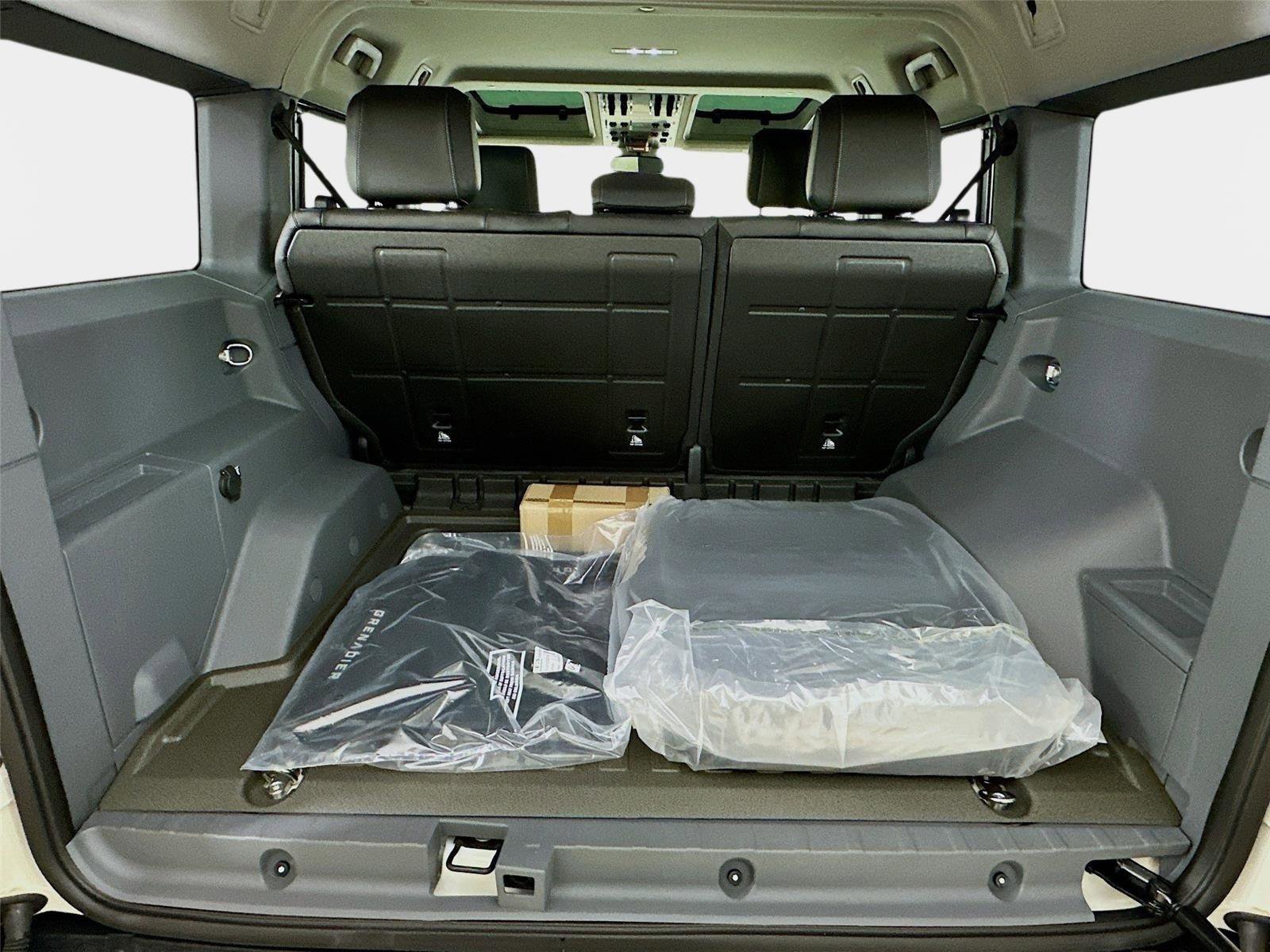 New 2025 INEOS Grenadier Fieldmaster Edition image 45