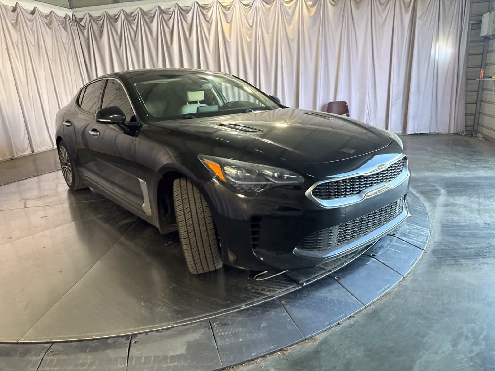 Used 2018 Kia Stinger Premium AWD/4WD image 3