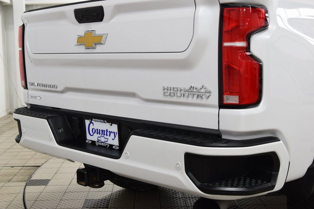Used 2024 Chevrolet Silverado 2500 High Country w/ Technology Package image 23