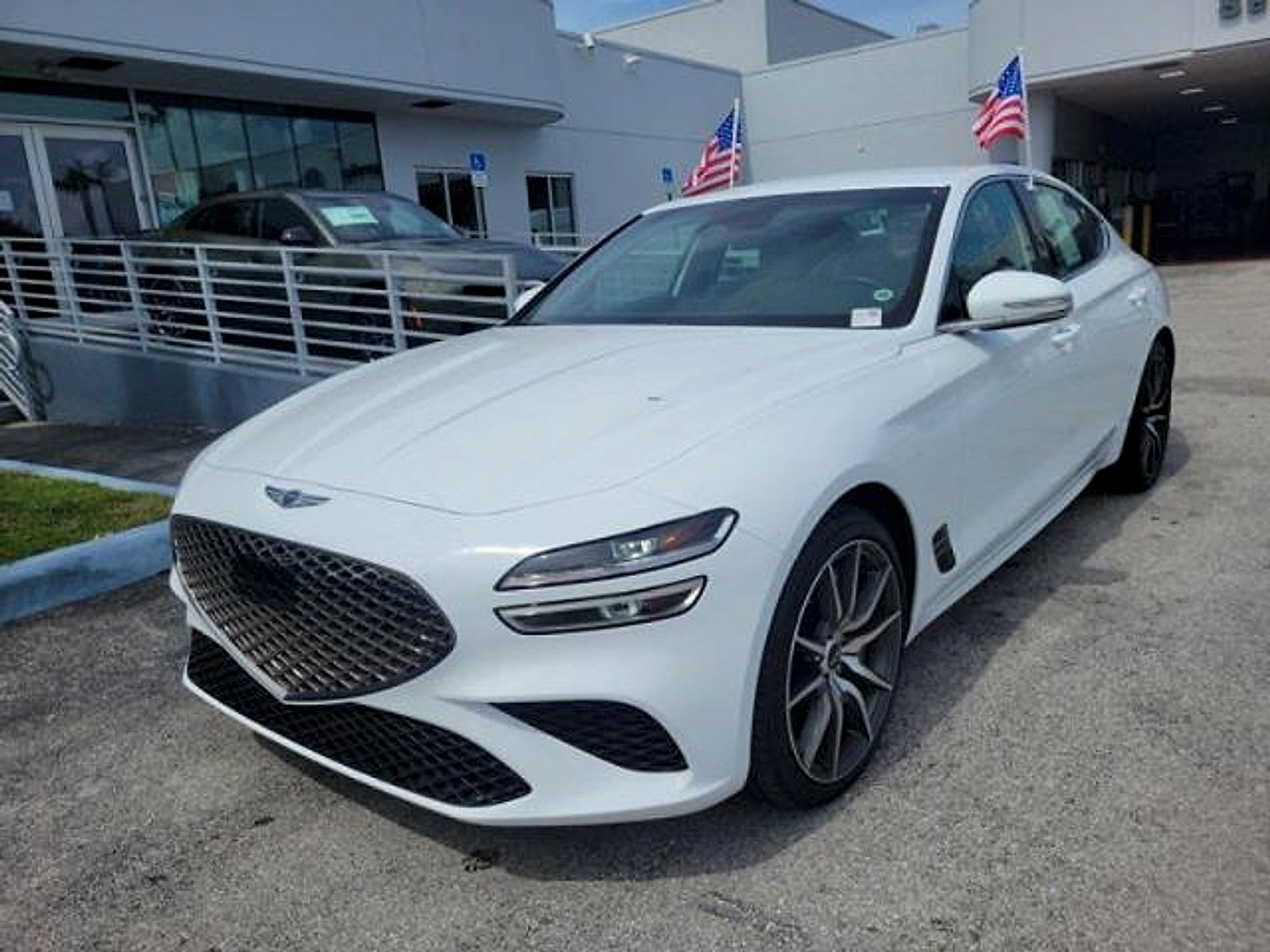 Used 2025 Genesis G70 2.5T RWD image 3