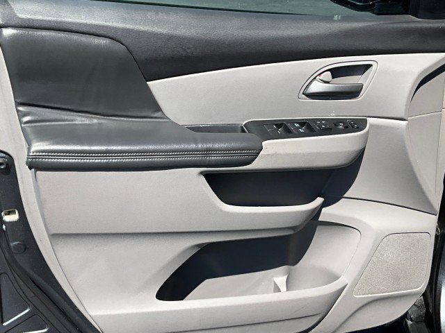 Used 2011 Honda Odyssey EX image 28