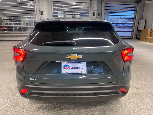 New 2026 Chevrolet Trax LS w/ LS Convenience Package FWD image 6