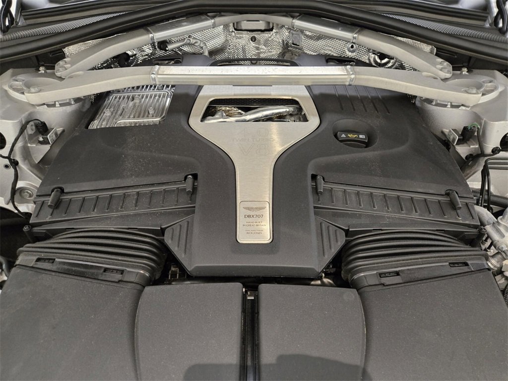 Used 2025 Aston Martin DBX 707 image 30
