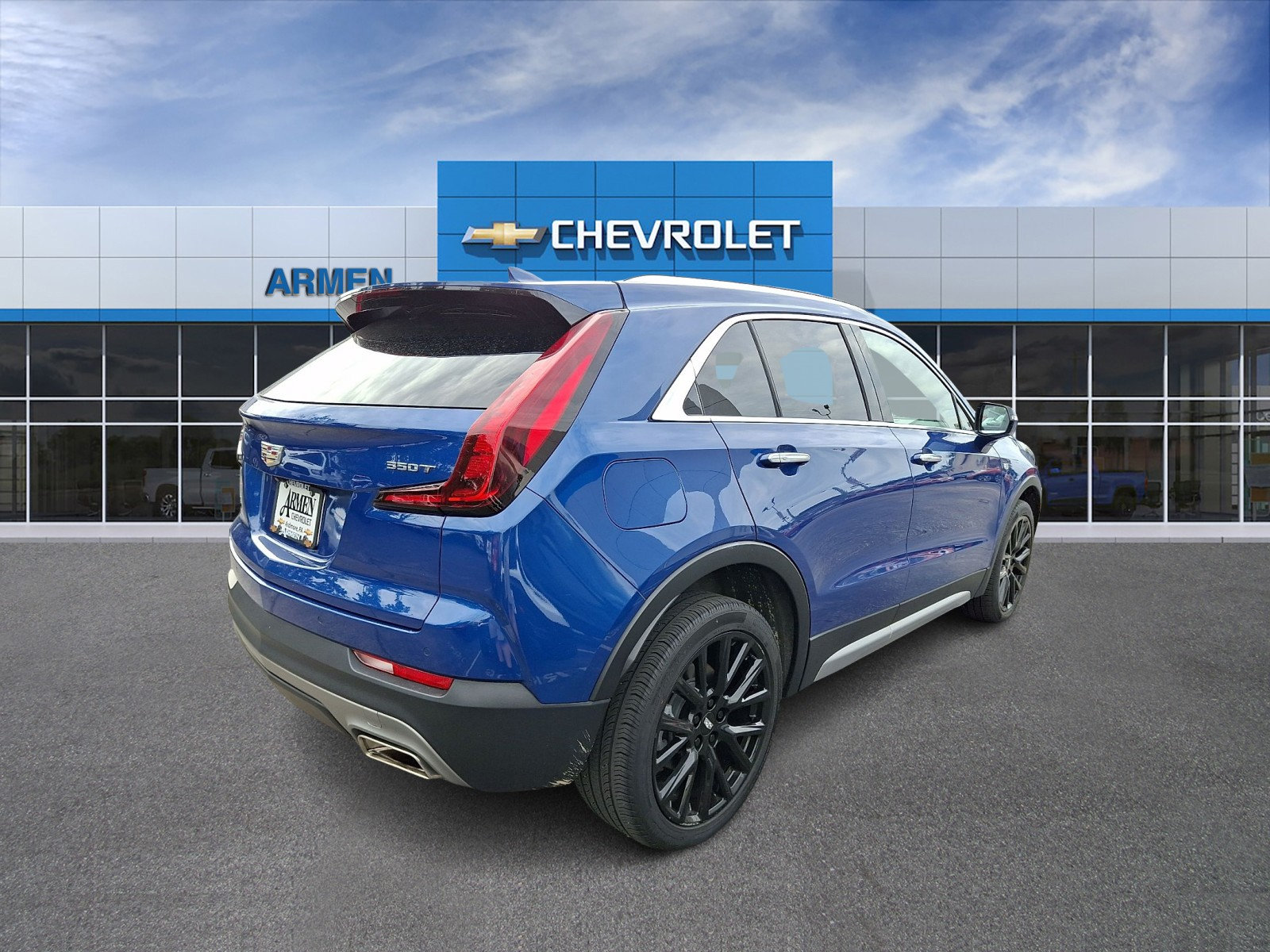 Certified 2023 Cadillac XT4 Premium Luxury w/ Cold Weather Package AWD/4WD image 5