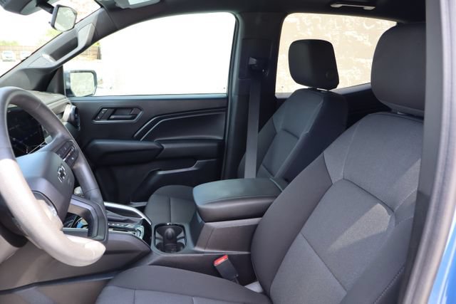Used 2025 Chevrolet Colorado Trail Boss AWD/4WD image 13