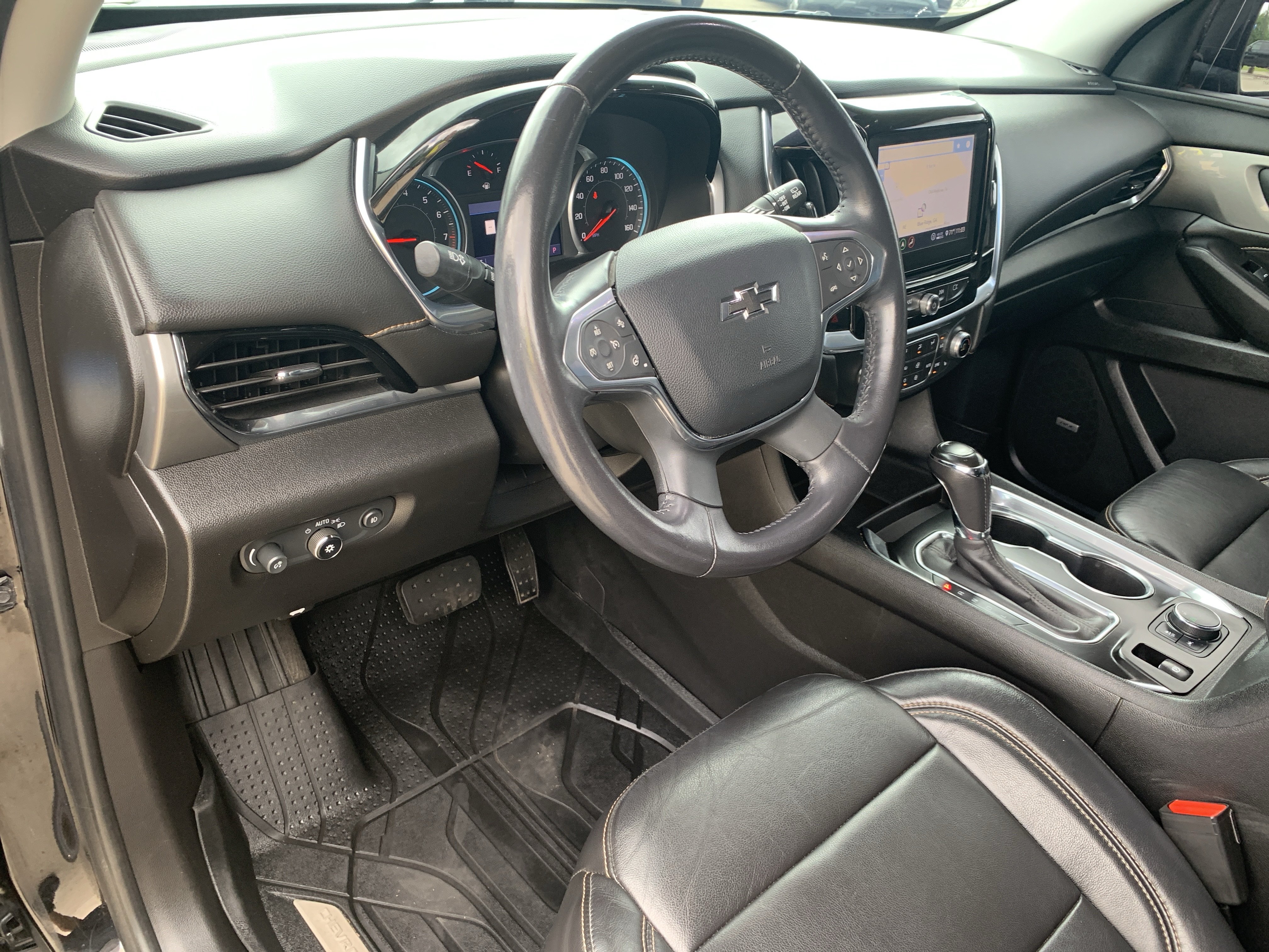 Used 2020 Chevrolet Traverse RS FWD image 24