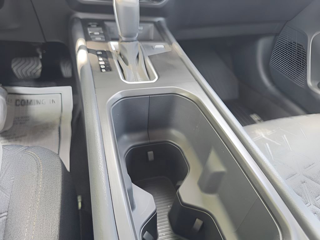 New 2026 Nissan Kicks SV w/ Cold Weather Package FWD image 22