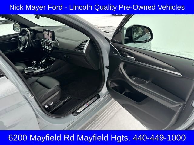 Used 2023 BMW X4 xDrive30i w/ M Sport Package image 9