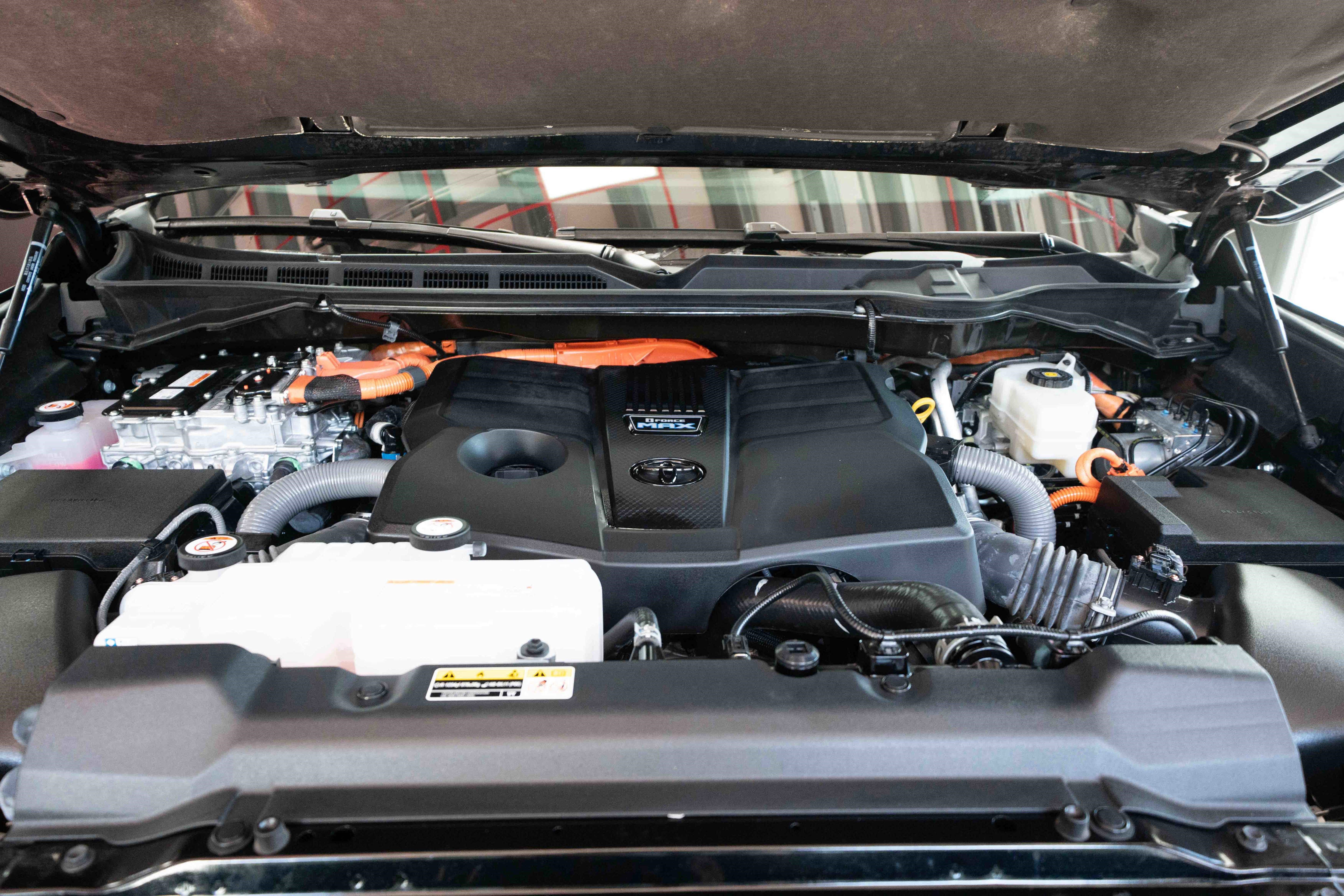 Used 2025 Toyota Sequoia Limited image 32