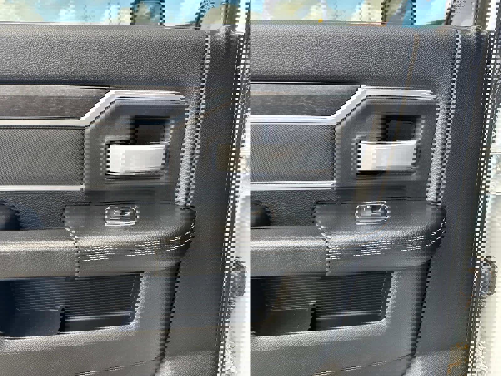 Used 2024 RAM 3500 Big Horn image 29