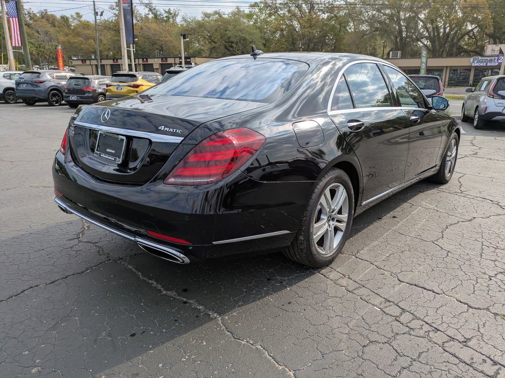 Used 2020 Mercedes-Benz S 560 4MATIC Sedan image 3