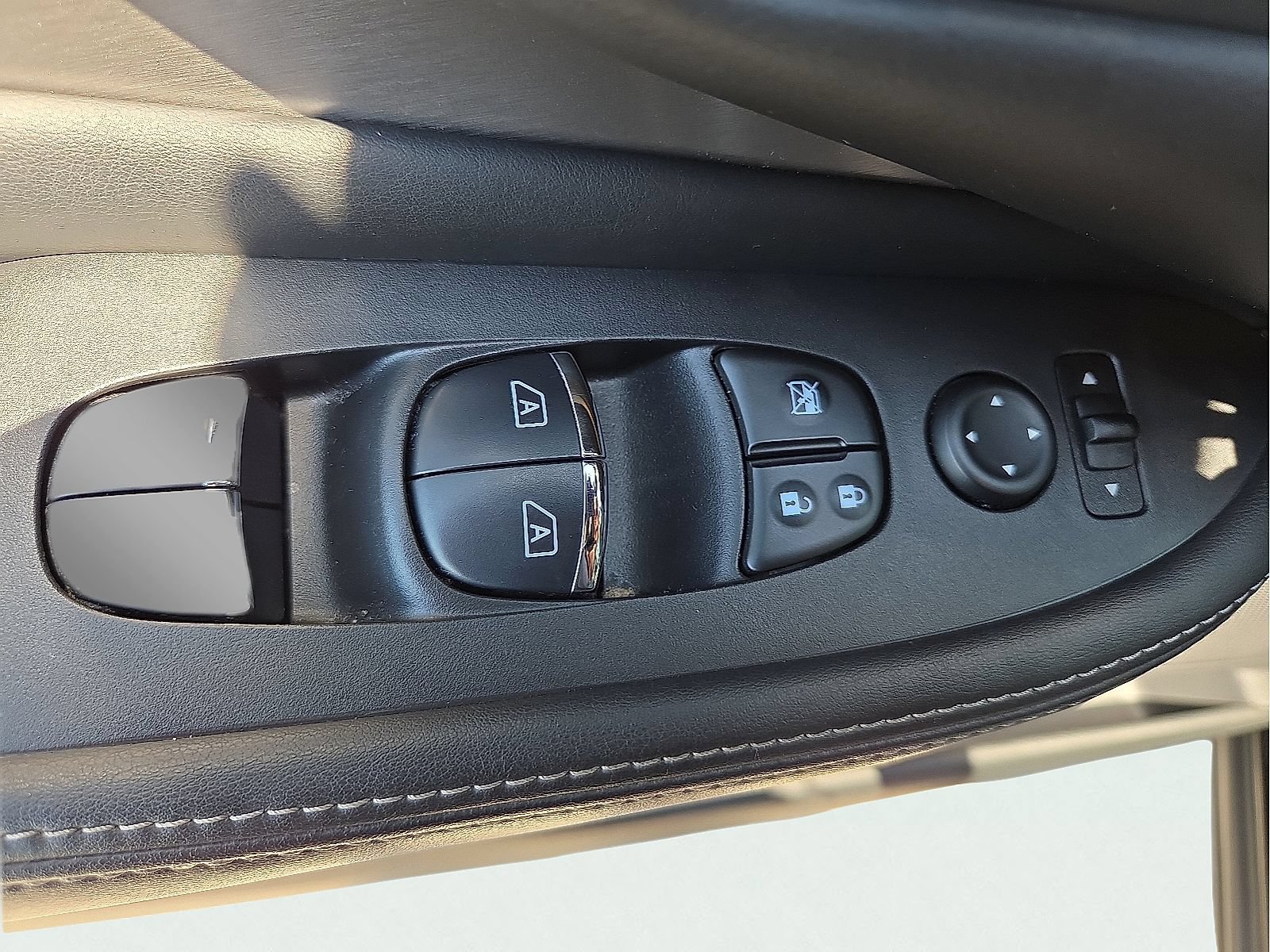 Used 2019 Nissan Murano SL w/ SL Technology Package FWD image 15