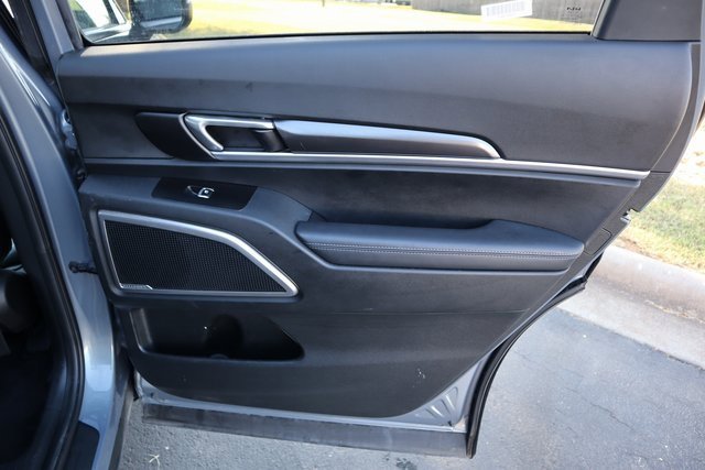 Used 2025 Kia Telluride S image 22