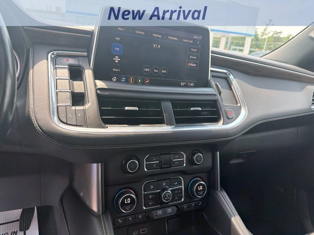 Used 2021 Chevrolet Tahoe Premier w/ Premium Package AWD/4WD image 11