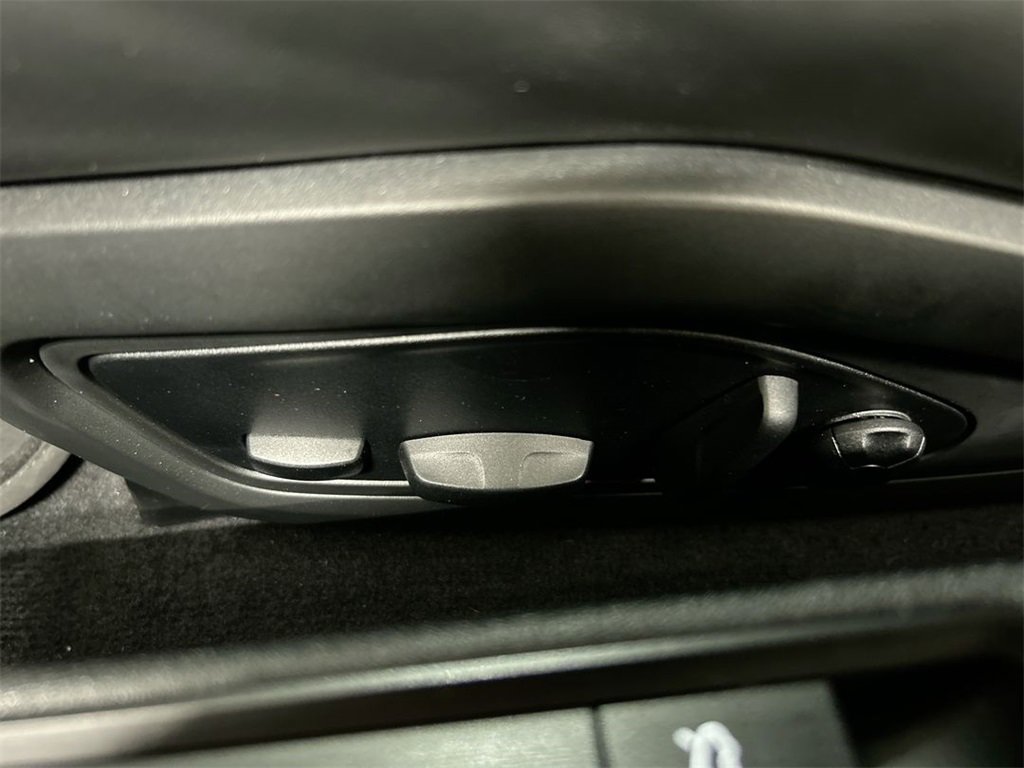 Certified 2025 Porsche 911 Carrera image 13