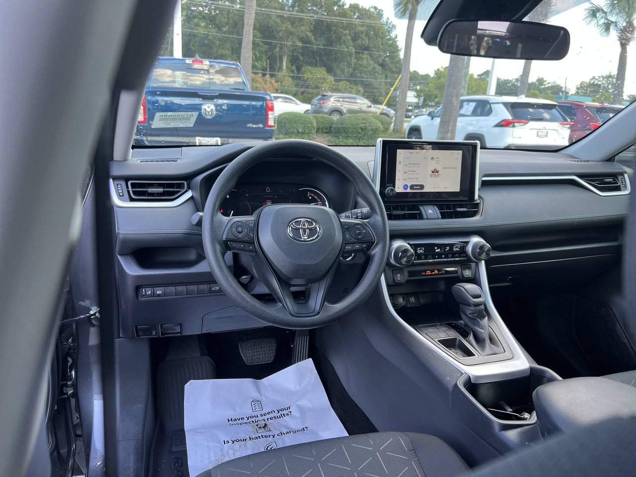 Used 2025 Toyota RAV4 XLE w/ Convenience Package FWD image 29