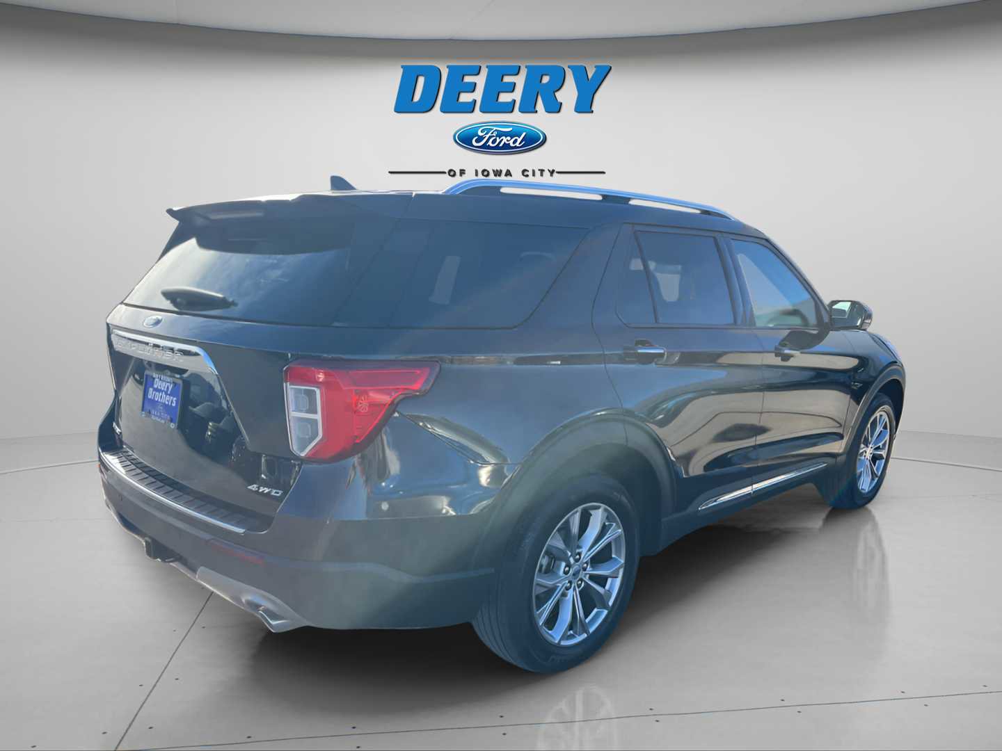 Used 2023 Ford Explorer Limited w/ Limited Technology Package image 8