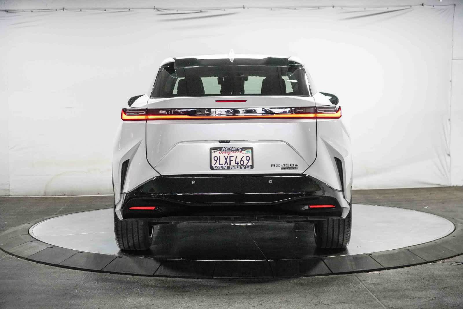Used 2023 Lexus RZ 450e Premium w/ Technology Package AWD/4WD image 5