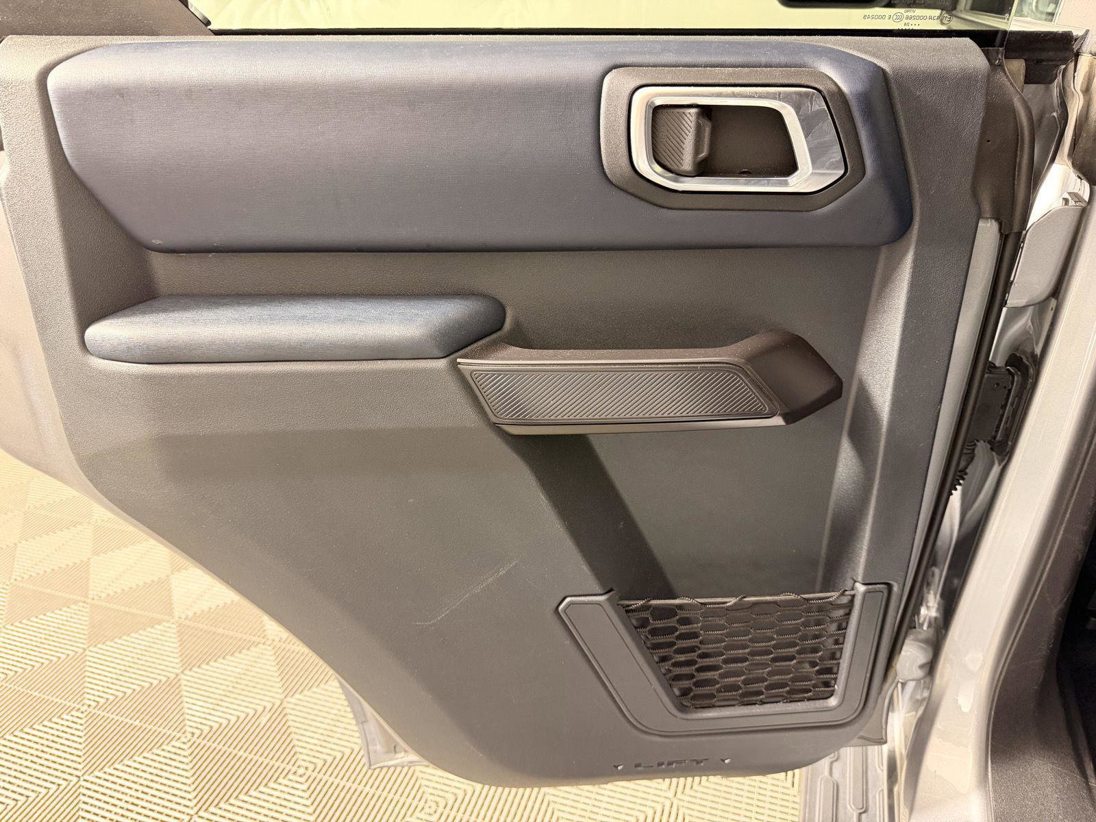 Used 2024 Ford Bronco Outer Banks image 17