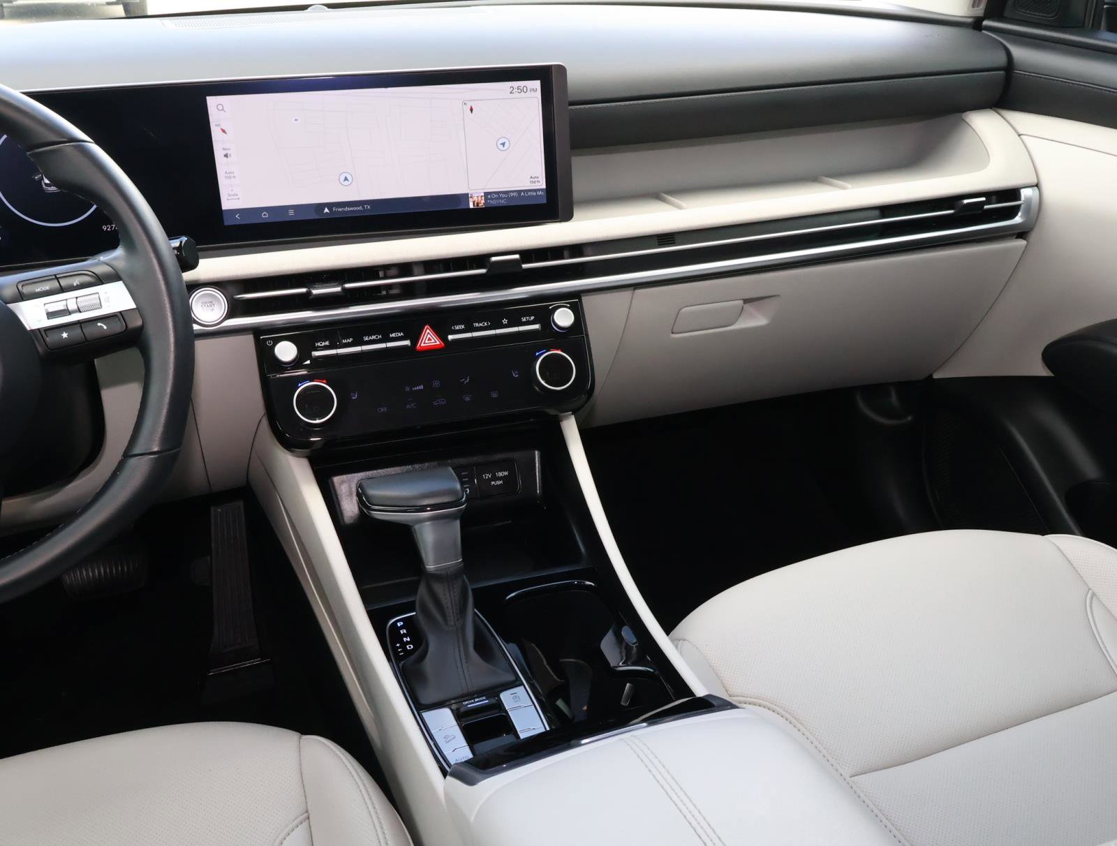 Used 2025 Hyundai Tucson SEL FWD image 11