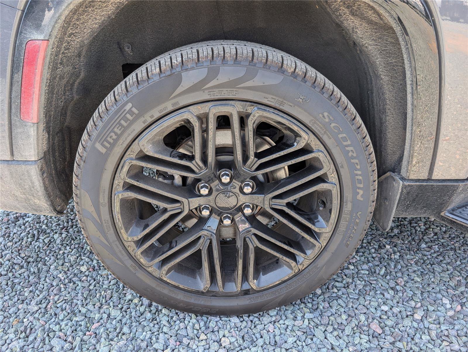 Used 2024 Jeep Wagoneer L Series II w/ Convenience Group I image 9