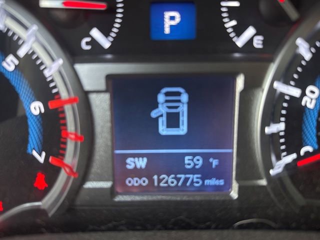 Used 2015 Toyota 4Runner SR5 AWD/4WD image 13