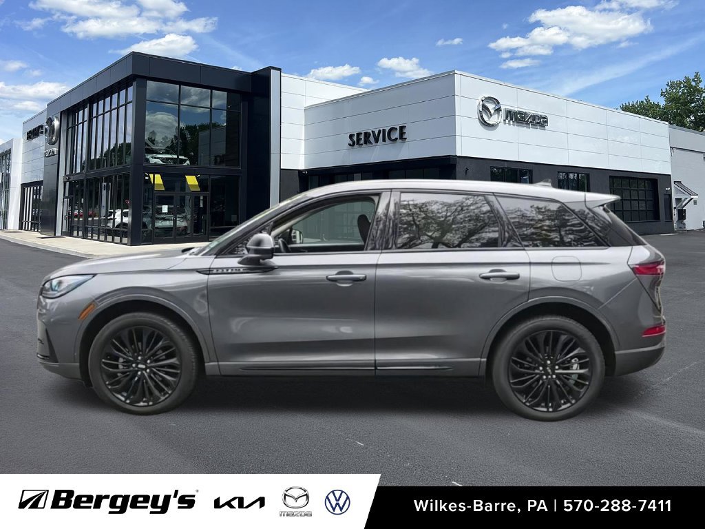 Used 2023 Lincoln Corsair AWD w/ Equipment Group 101A image 6