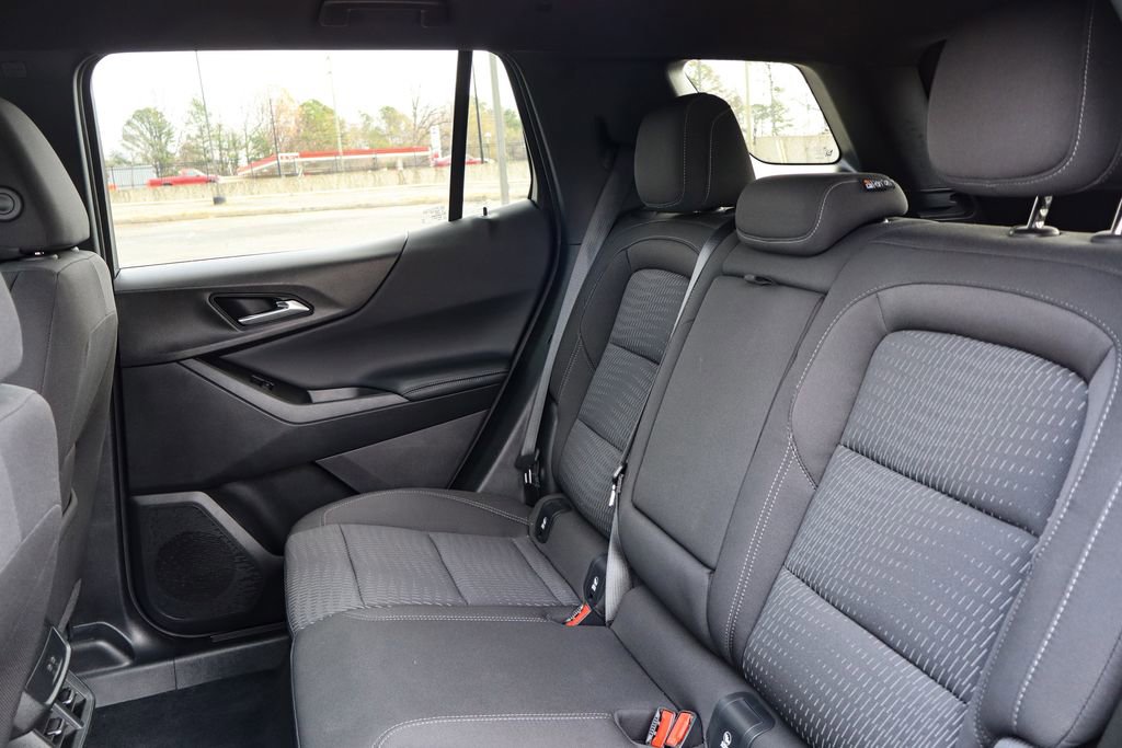 Used 2025 Chevrolet Equinox LT image 11